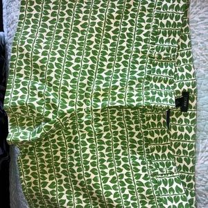 J Crew size 10 print short